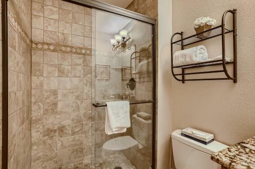 Snodallion Condo Great Breck Location