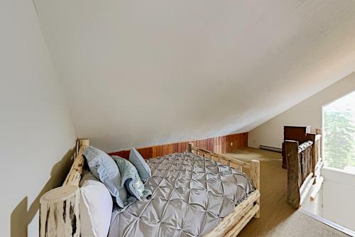 Breckenridge Bull Cabin