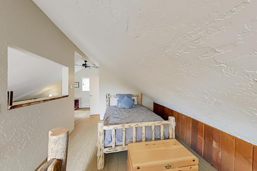 Breckenridge Bull Cabin