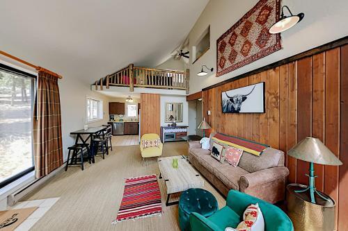 Breckenridge Bull Cabin