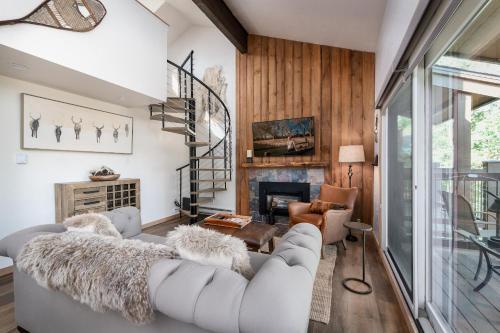 Inner Circle 15 Serenity Condo Great Breck Location