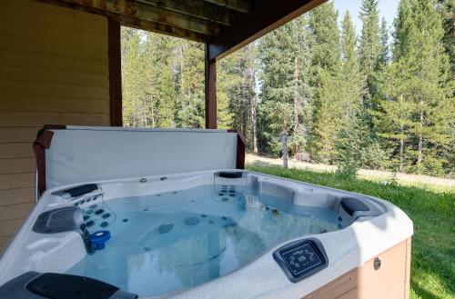 White Wolf 1158 Adventure Awaits Townhome Hot Tub Nice Location