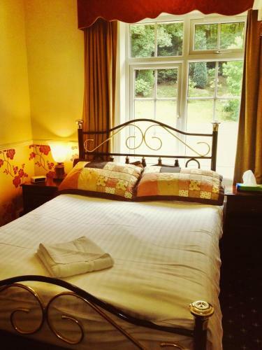 Hostal The Royal Standard Guest House