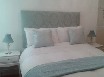 Hostal Antfield House