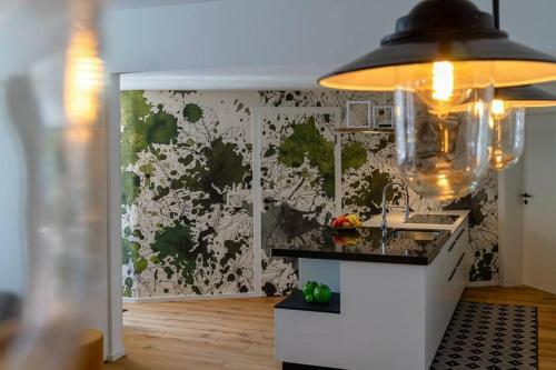 Modern Apartment, 10 Min. Away From Salzburg Hbf