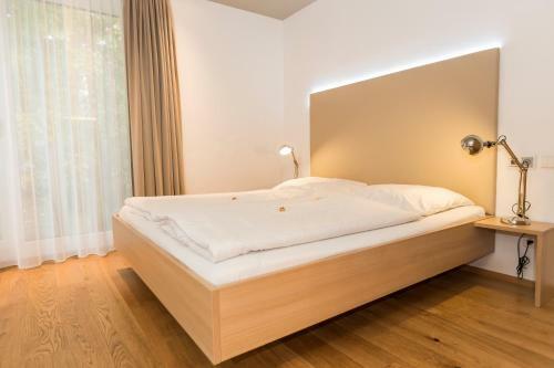 Room 4 & 5 Apartments