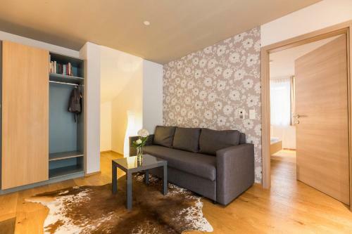 Room 4 & 5 Apartments