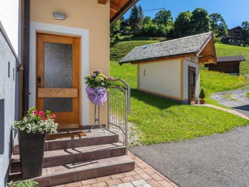 Ravishing Apartment In Saalbach-hinterglemm With Ski Storage