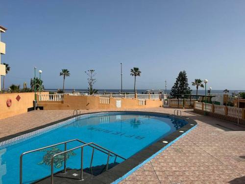 Precioso Apartamento Con Piscina A 50m de La Playa