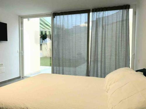 Precioso Apartamento Con Piscina A 50m de La Playa