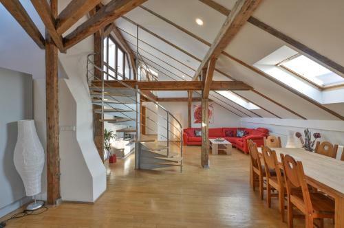 Amazing Charles Bridge Apartment
