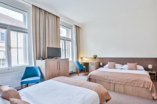 Hotel Apartments Embassy By Lh