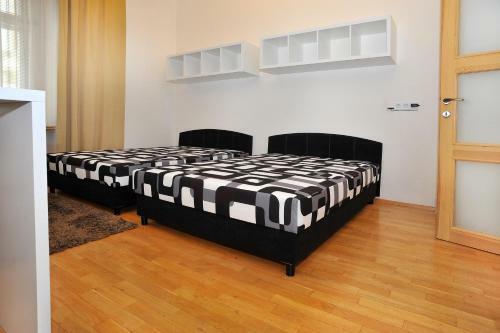 Apartment Eli?ky Kr�snohorsk�