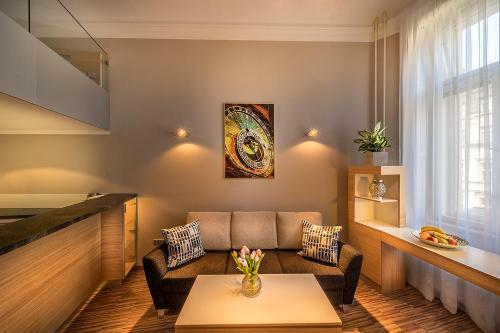 Luxurious Old Town Apartment