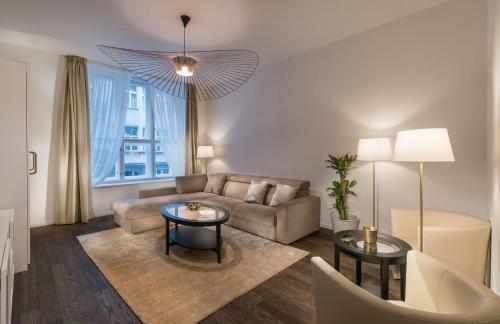 Luxury Modern Designed Oldtown Apartment