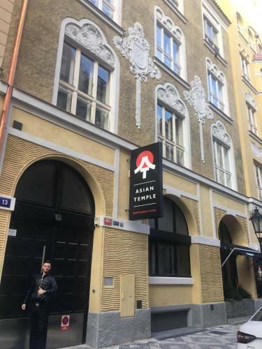 Luxury Modern Designed Oldtown Apartment