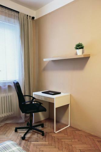 Cozy Apartment 12 Krakovska
