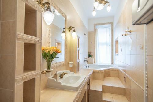 Hostal Prague Palace - Wenceslas Square