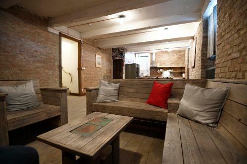 Giotto Apartments