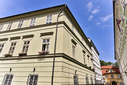Apartment Nebovidy I - Free Parking - Terrace