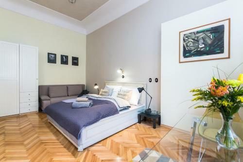 Apartment Nebovidy I - Free Parking - Terrace