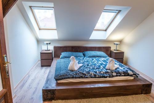 Apartamento Spacious And Quiet Attic Flat In Centre