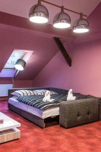 Apartamento Spacious And Quiet Attic Flat In Centre