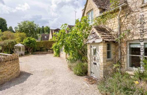 Willow Tree Cottage