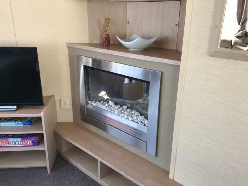 Pet Friendly Riverside Static Caravan