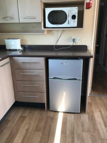 Pet Friendly Riverside Static Caravan
