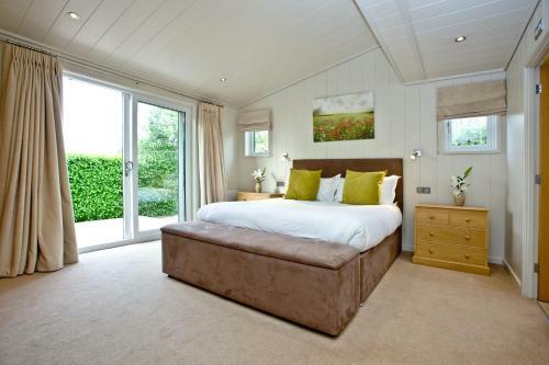 Amber Lodge, Strawberryfield Park