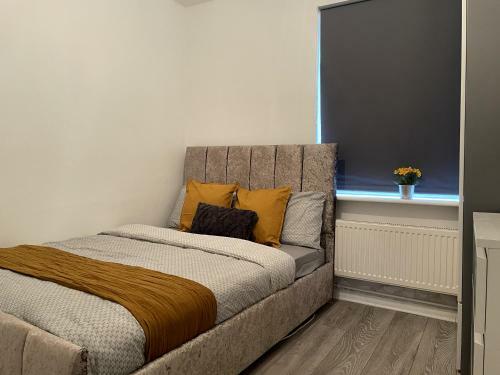 Double Bedroom For Short/long Term Let