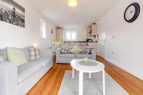 Niche Riverside Apartments