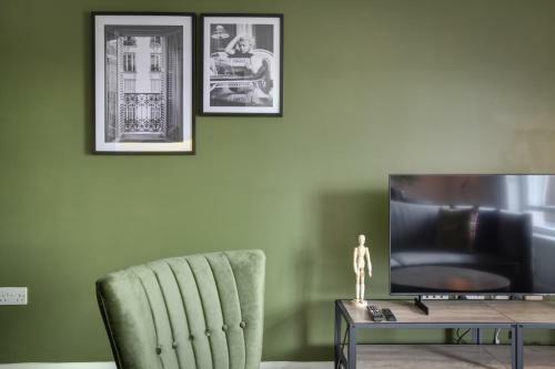 New Moulsham Suite Apartment - Free Parking
