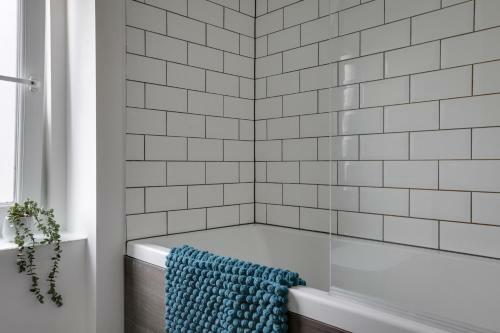 New Moulsham Suite Apartment - Free Parking