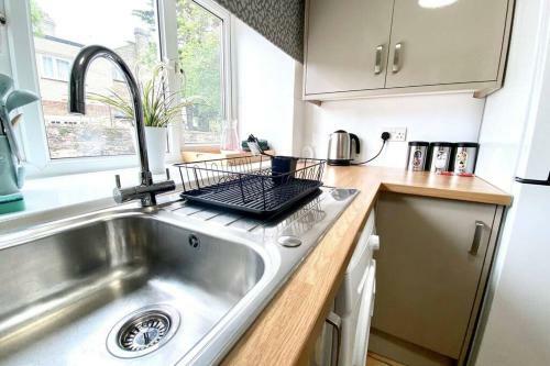 Apartamento 2 Bed Ground Floor - Self Check In - Gated Free Parking - Wifi