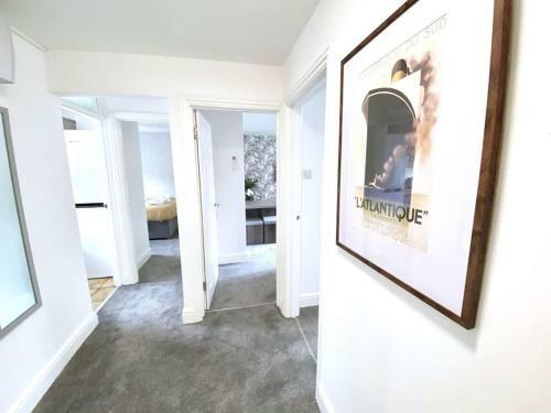 Apartamento 2 Bed Ground Floor - Self Check In - Gated Free Parking - Wifi