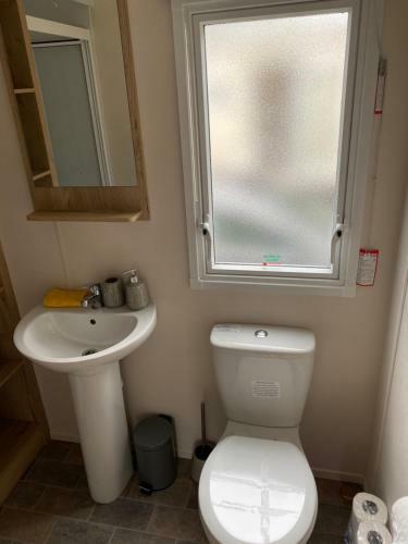 Haggerston Castle 8 Berth Caravan - Riverside 37