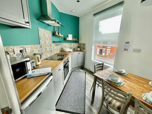 The Corner House - Modern Chesterfield Town Centre Apartments