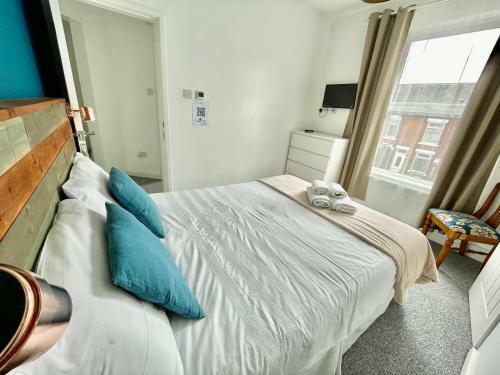 The Corner House - Modern Chesterfield Town Centre Apartments