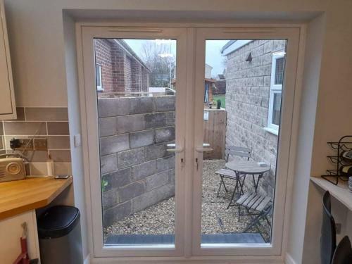 Outstanding Modern 1-bed House In Chippenham