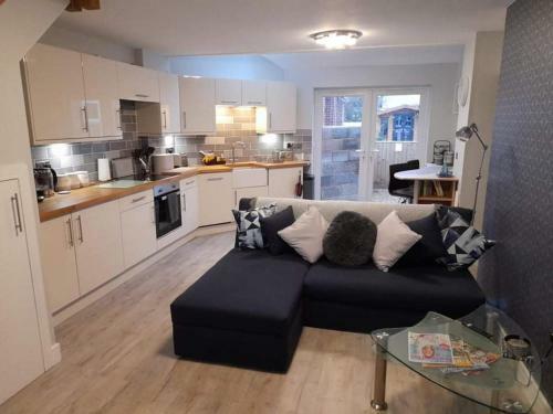 Outstanding Modern 1-bed House In Chippenham