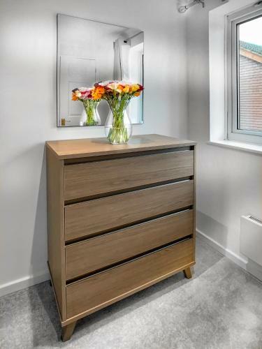 Apartamento 2 Bed House With Garden, Woking