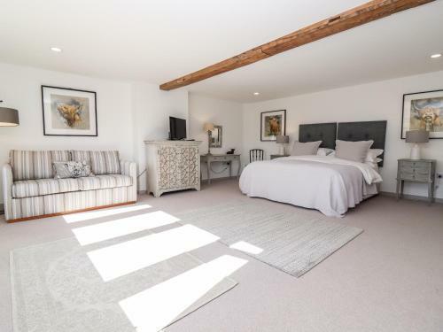 Stow Cottage Barn