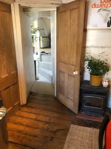 Spacious Loft Apartment In Cotswold Village