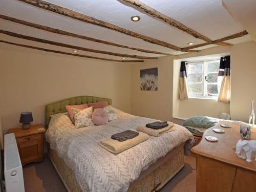 Artichoke Cottage