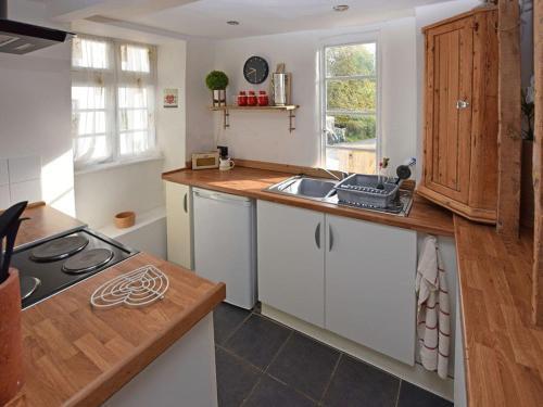Artichoke Cottage