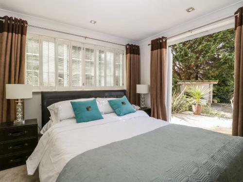 West Lodge Garden Suite