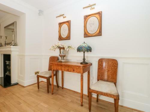 West Lodge Garden Suite
