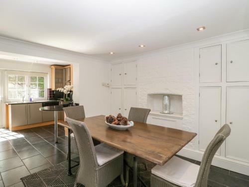 West Lodge Garden Suite